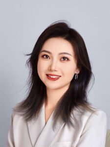 Lisa Morley Auctioneer